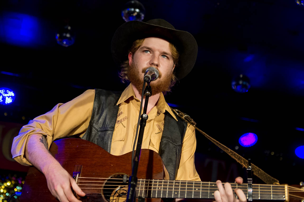 Colter Wall Front Row Pics