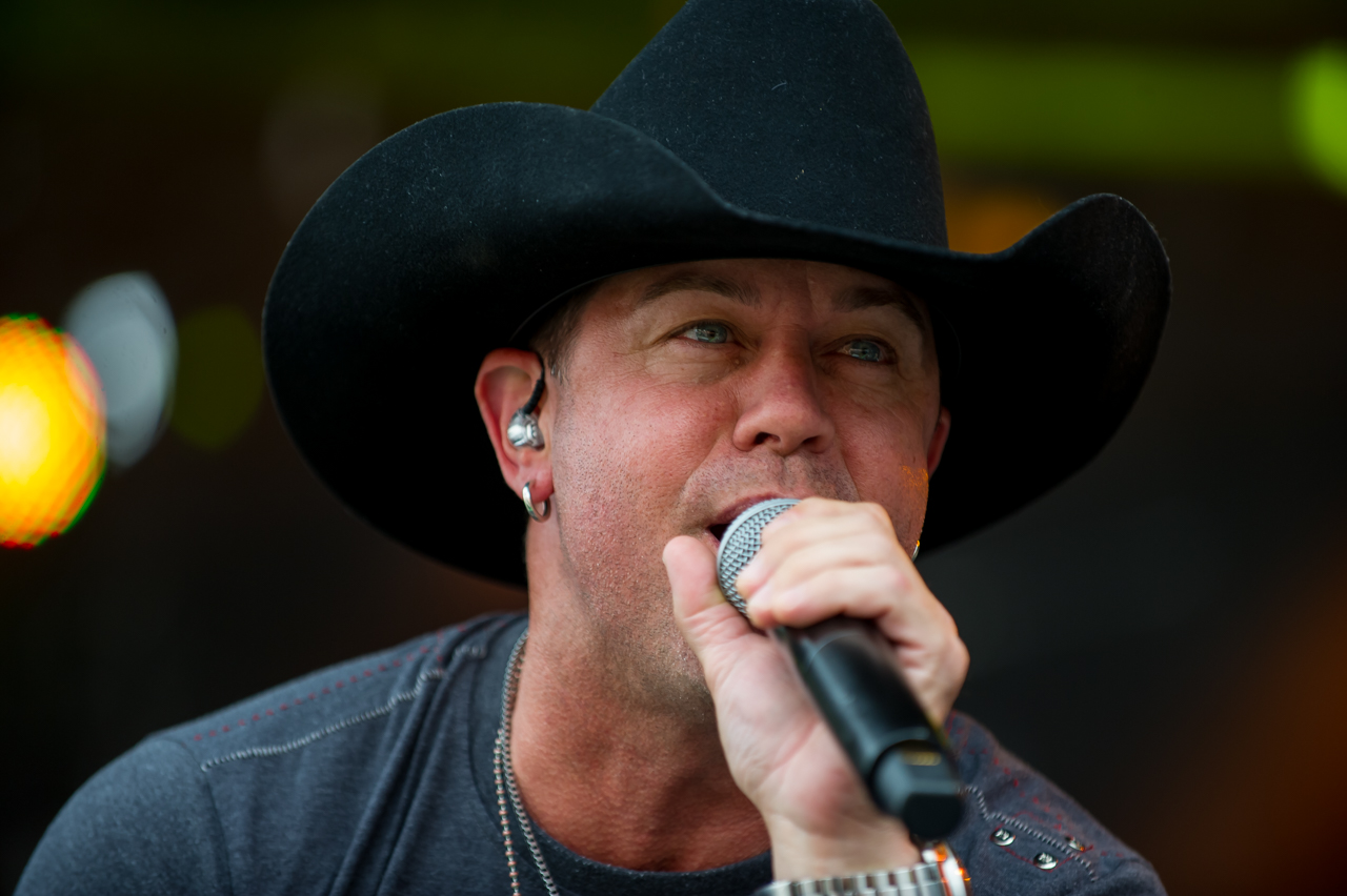 Aaron Pritchett – Front Row Pics